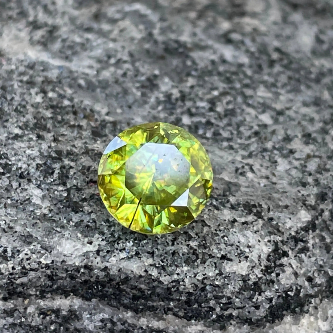 Natural Sphene l 2.1 CT  GEMSTONES