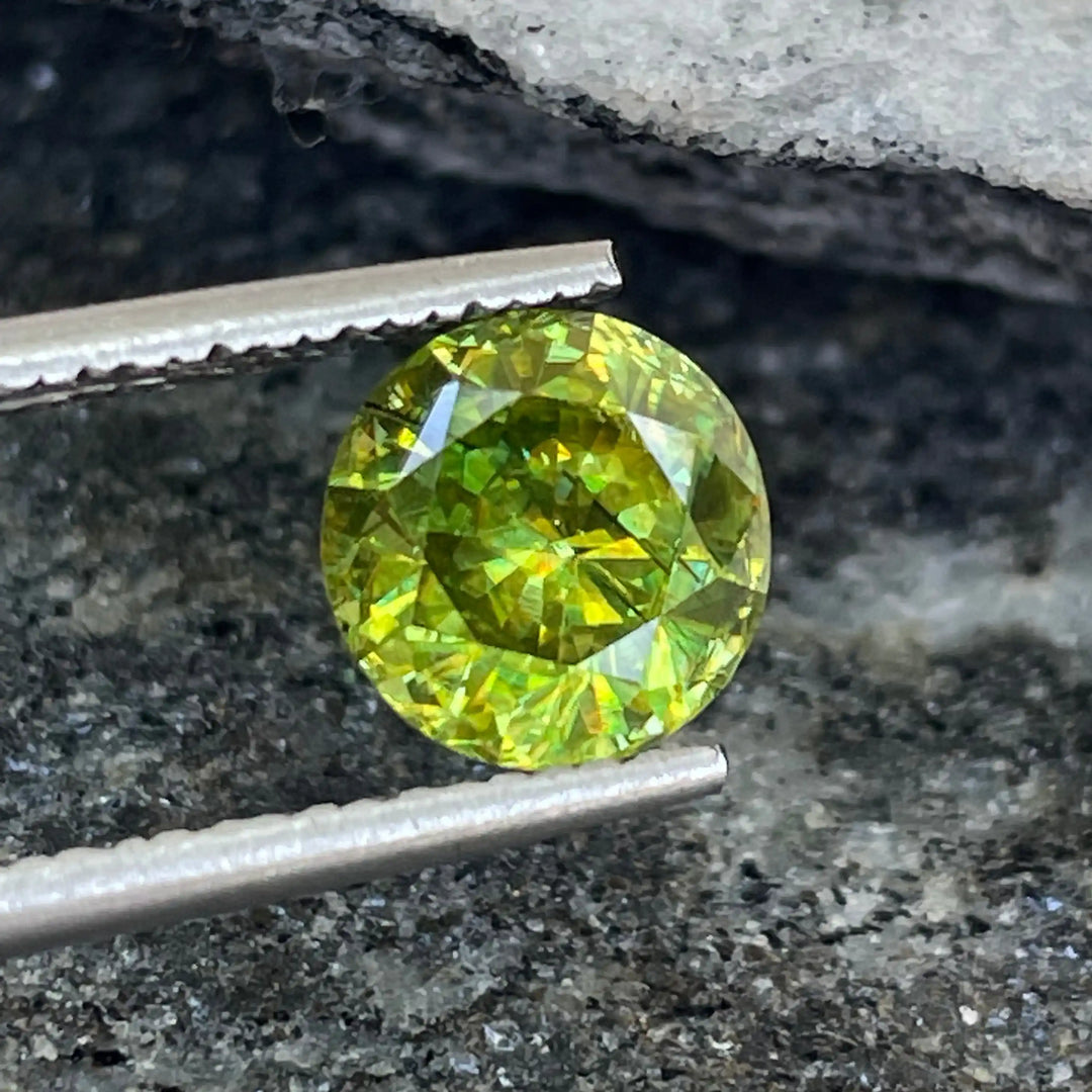 Natural Sphene l 2.1 CT  GEMSTONES