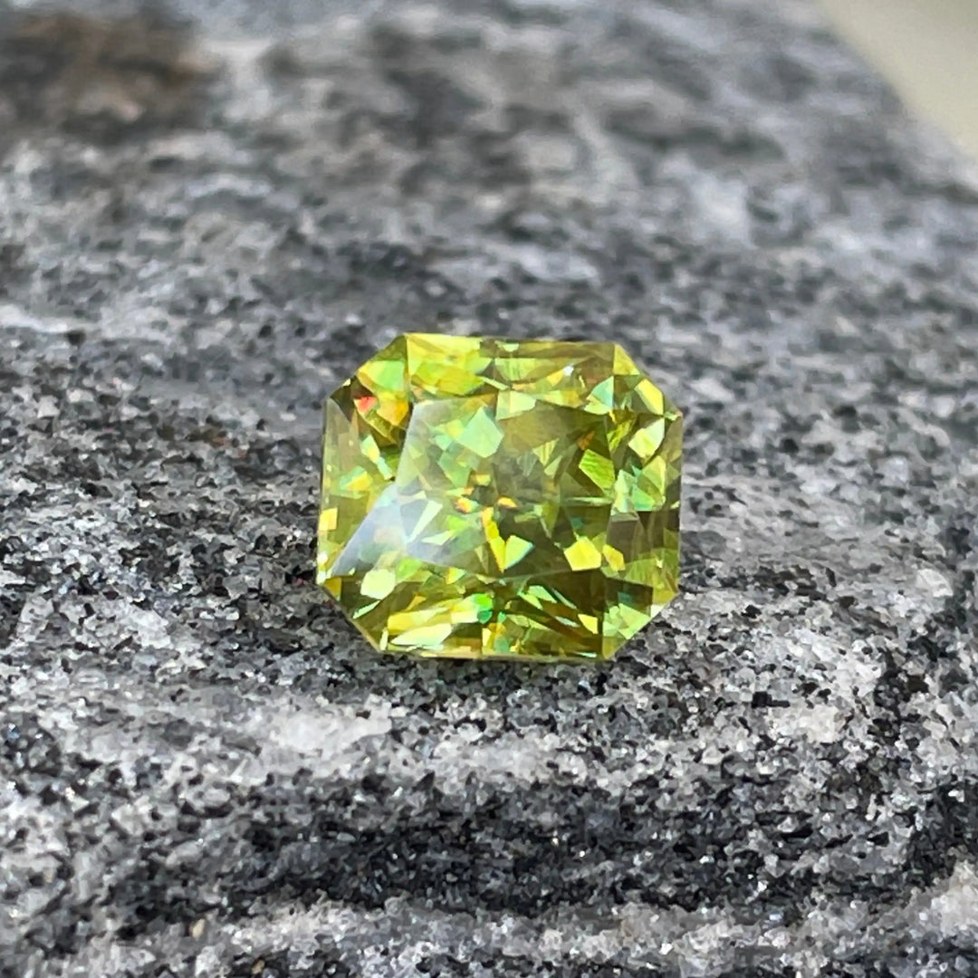 Natural Sphene l 2.85 CT  GEMSTONES