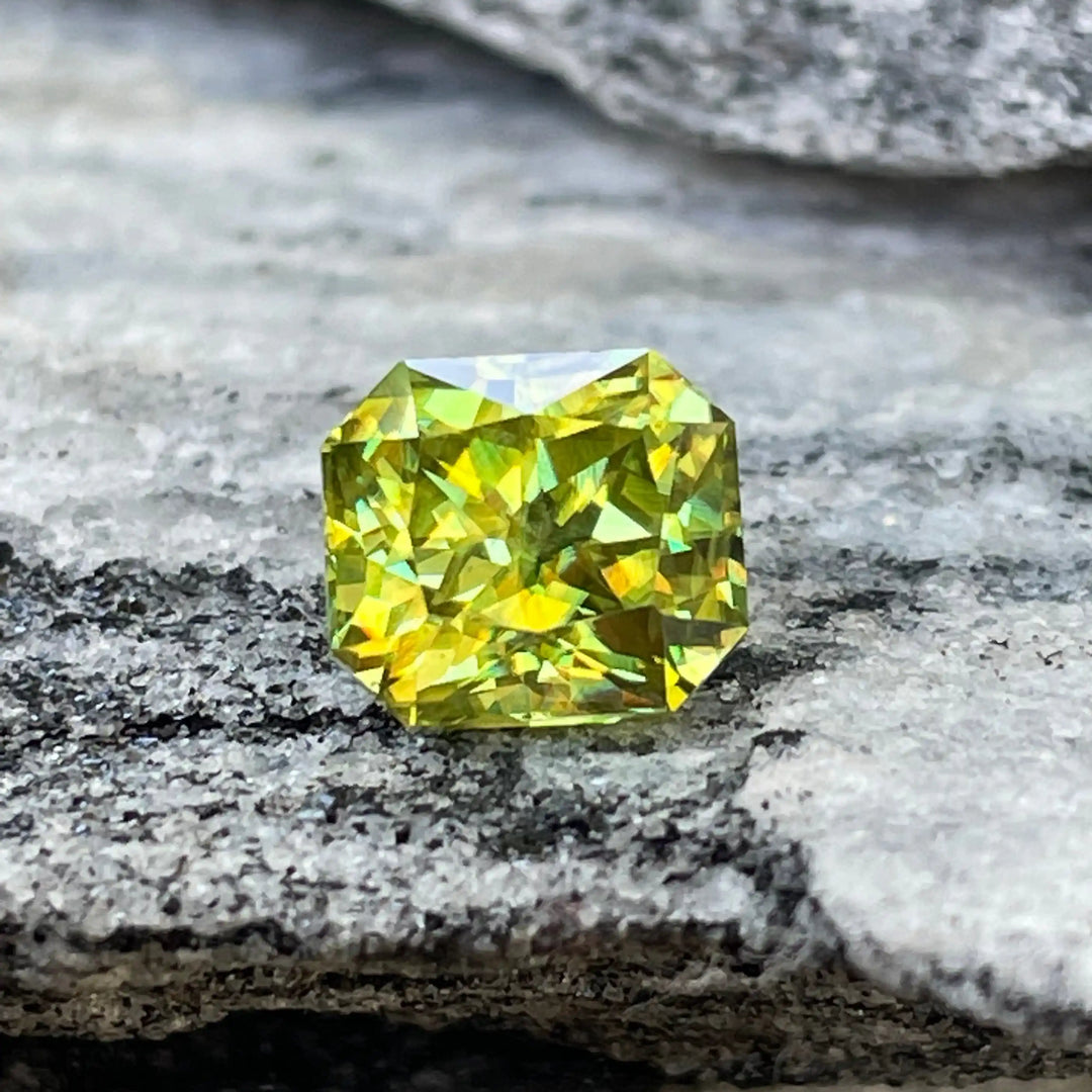 Natural Sphene l 2.85 CT  GEMSTONES