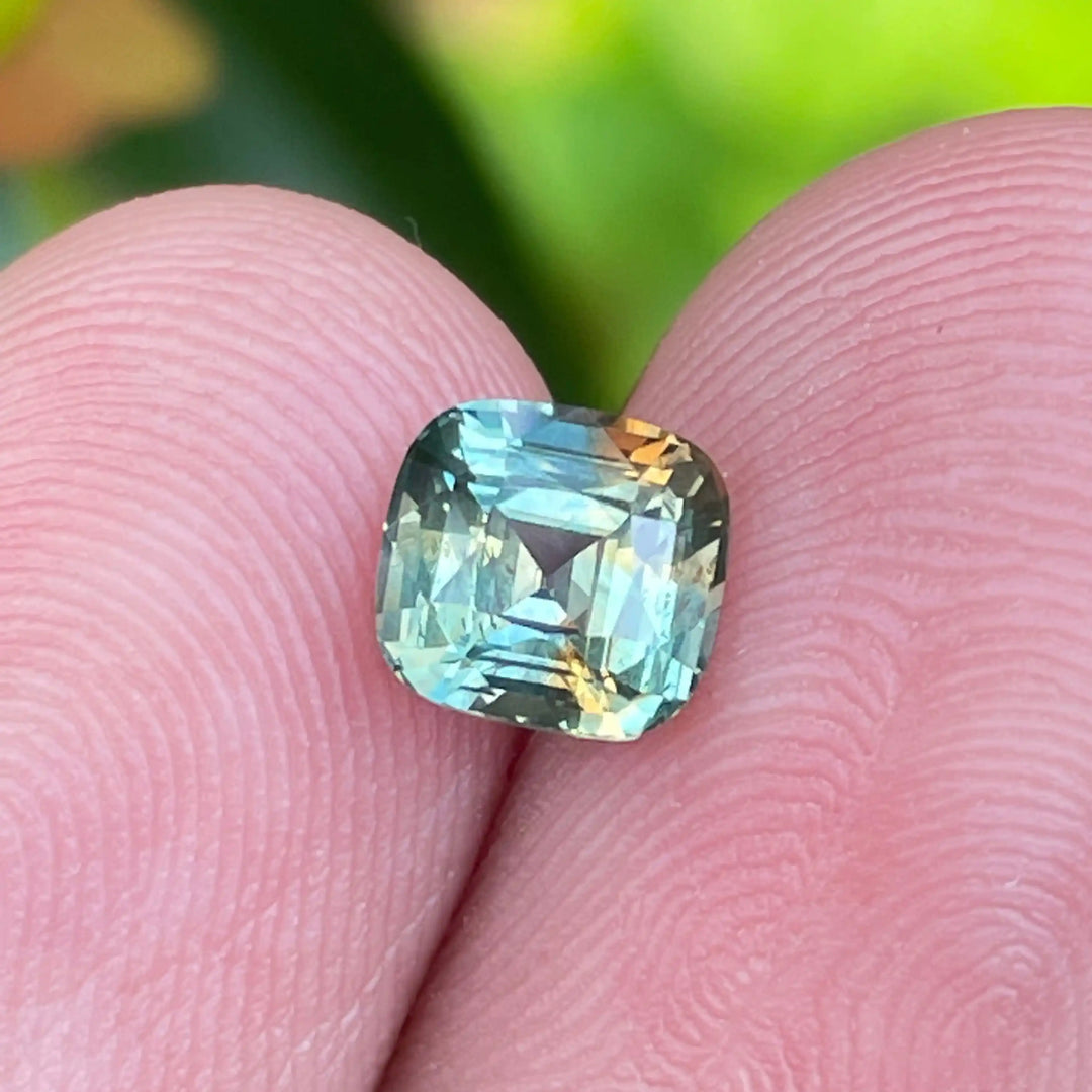PARTI SAPPHIRE 1.25 CT  GEMSTONES