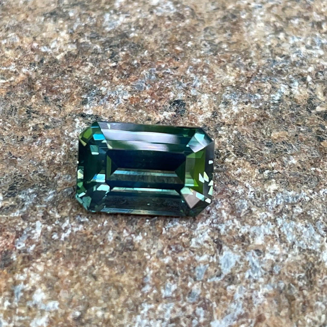 PARTI SAPPHIRE 4.76 CT  GEMSTONES