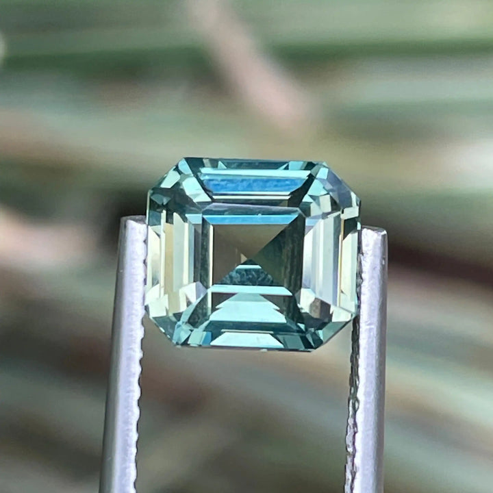 Parti  SAPPHIRE 3.15 CT 3.15 CT / BLUE l YELLOW l GREEN / Natural Corundum Sapphire GEMSTONES