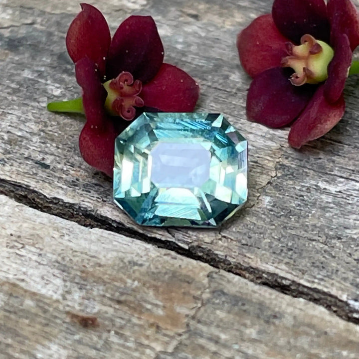 Parti Sapphire 0.90 Ct  