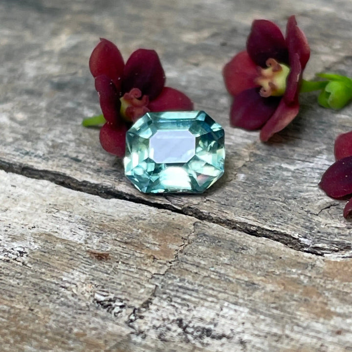 Parti Sapphire 0.90 Ct  