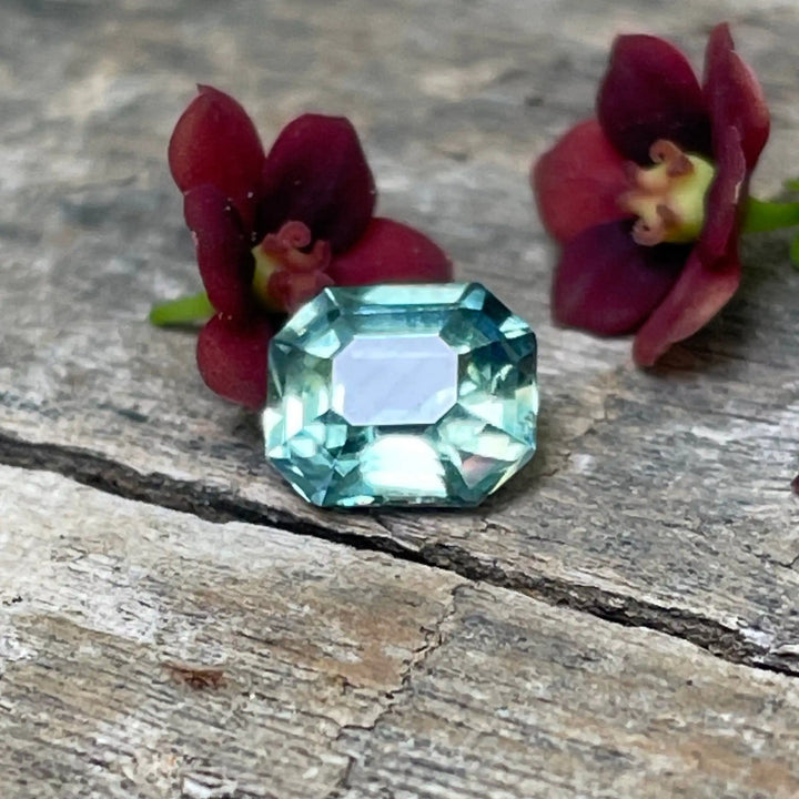 Parti Sapphire 0.90 Ct  