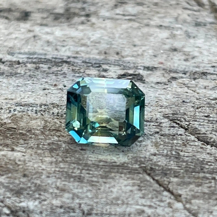 Parti Sapphire 1.05 Ct  GEMSTONES