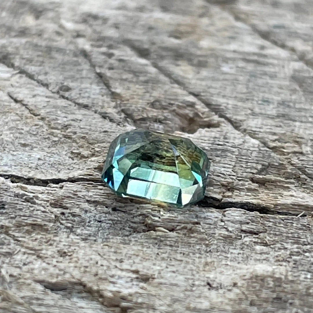 Parti Sapphire 1.05 Ct  GEMSTONES