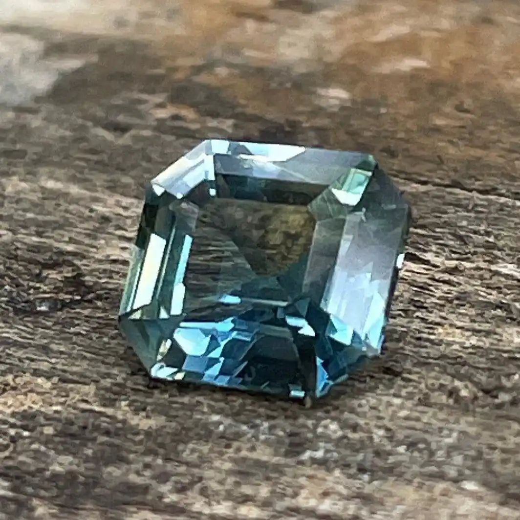 Parti Sapphire 1.10 Ct  GEMSTONES