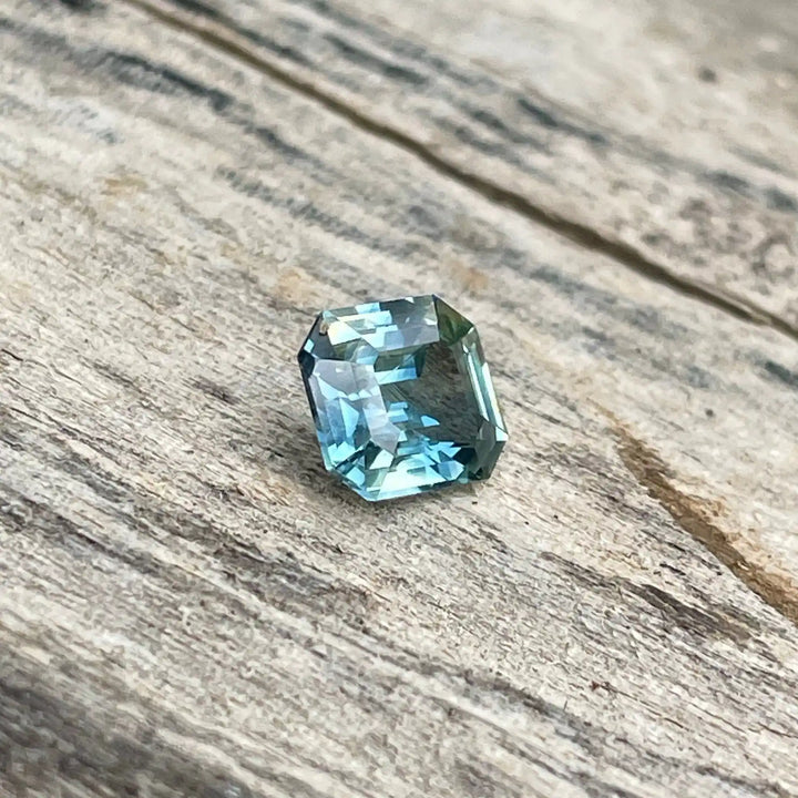 Parti Sapphire 1.10 Ct  GEMSTONES