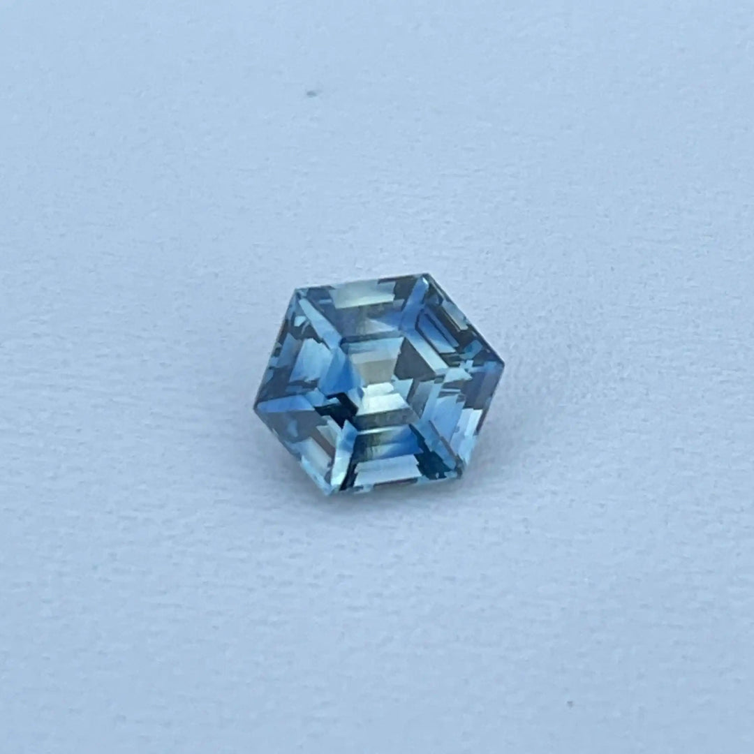 Parti Sapphire  2.05 Ct 2.05 Ct / Blue l White / Natural Corundum Sapphire GEMSTONES