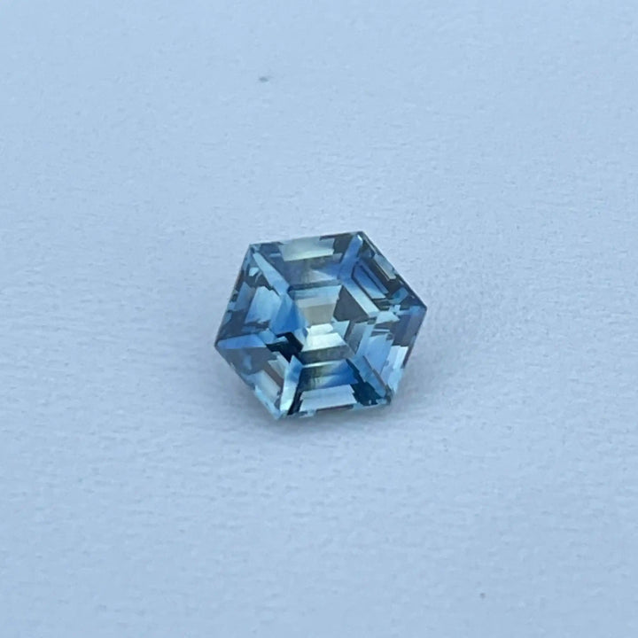 Parti Sapphire  2.05 Ct 2.05 Ct / Blue l White / Natural Corundum Sapphire GEMSTONES