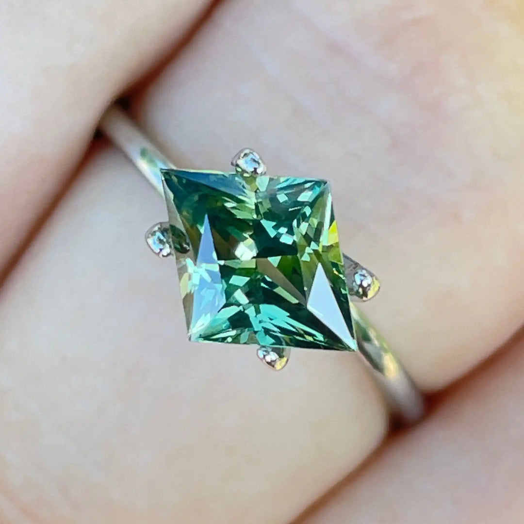 Parti Sapphire 2.08 Ct  GEMSTONES