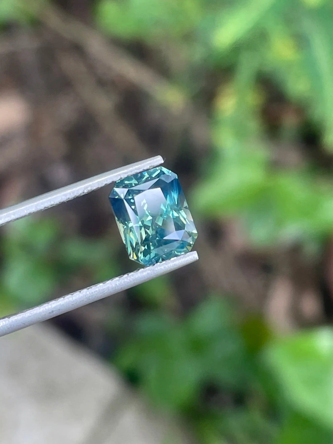 Parti Sapphire | 3.30 CT  GEMSTONES