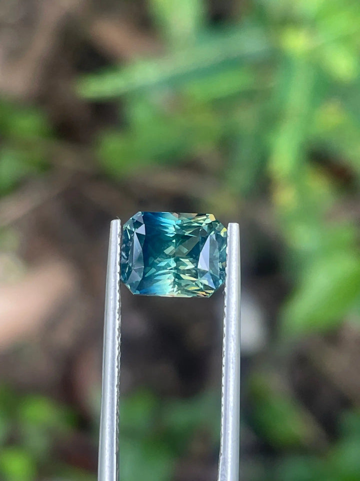 Parti Sapphire | 3.30 CT  GEMSTONES