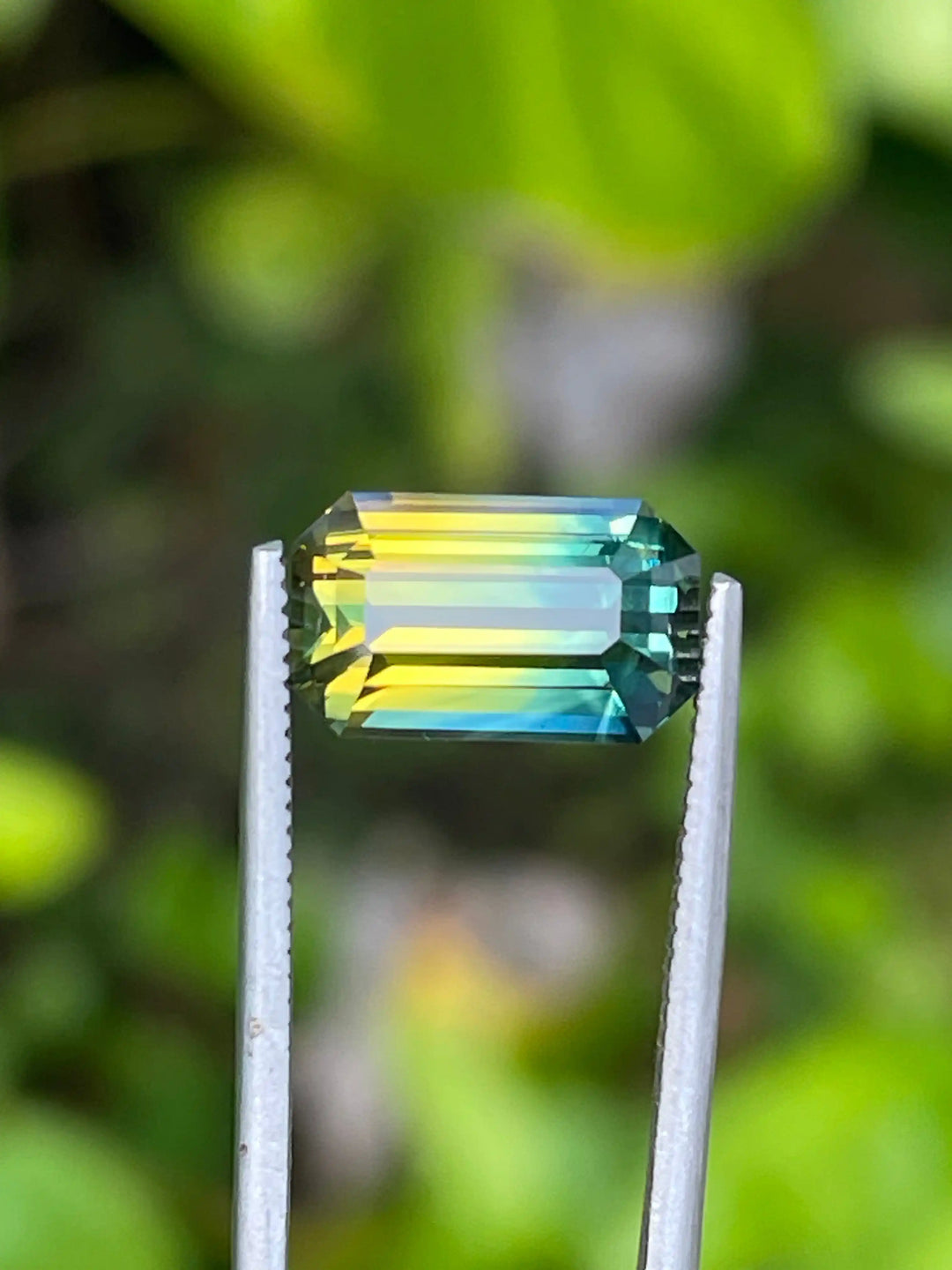 Parti Sapphire 4.18 CT  