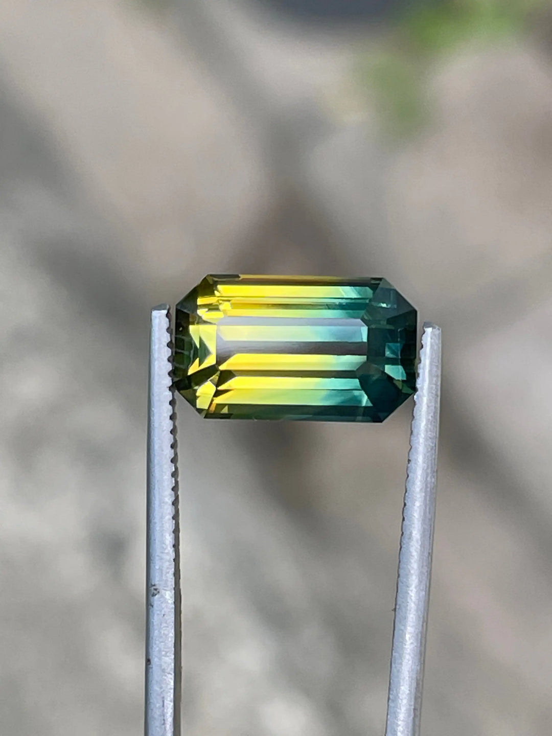 Parti Sapphire 4.18 CT  