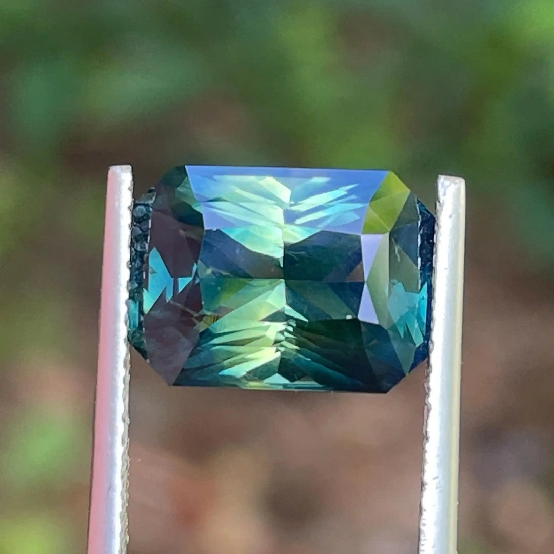 Parti Sapphire  6.05 Ct  GEMSTONES