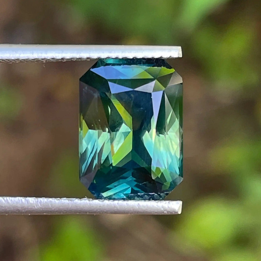 Parti Sapphire  6.05 Ct  GEMSTONES