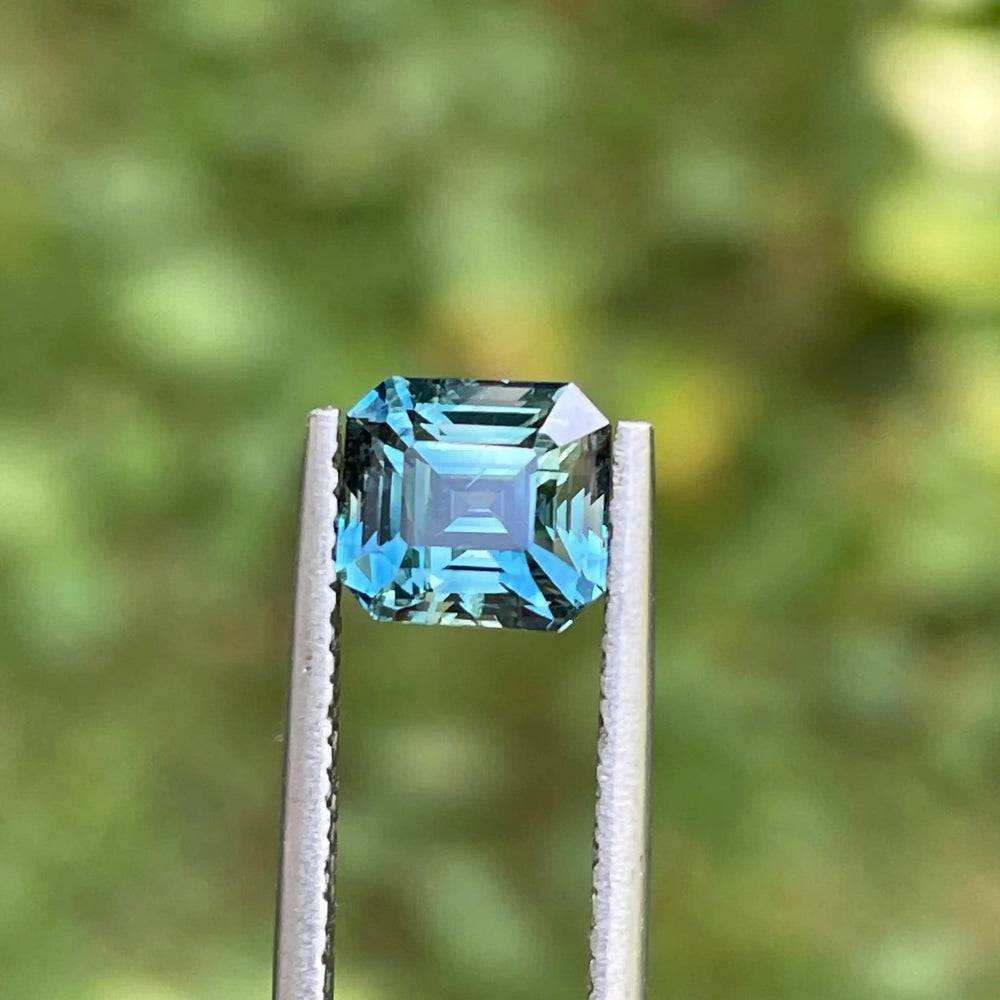 Parti Sapphire l 1.77 CT  GEMSTONES