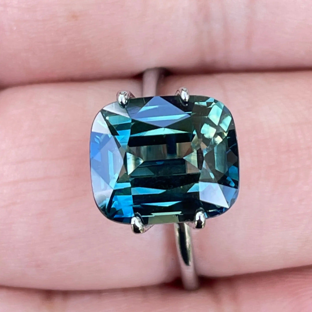 Peacock Sapphire 5.68 CT  GEMSTONES