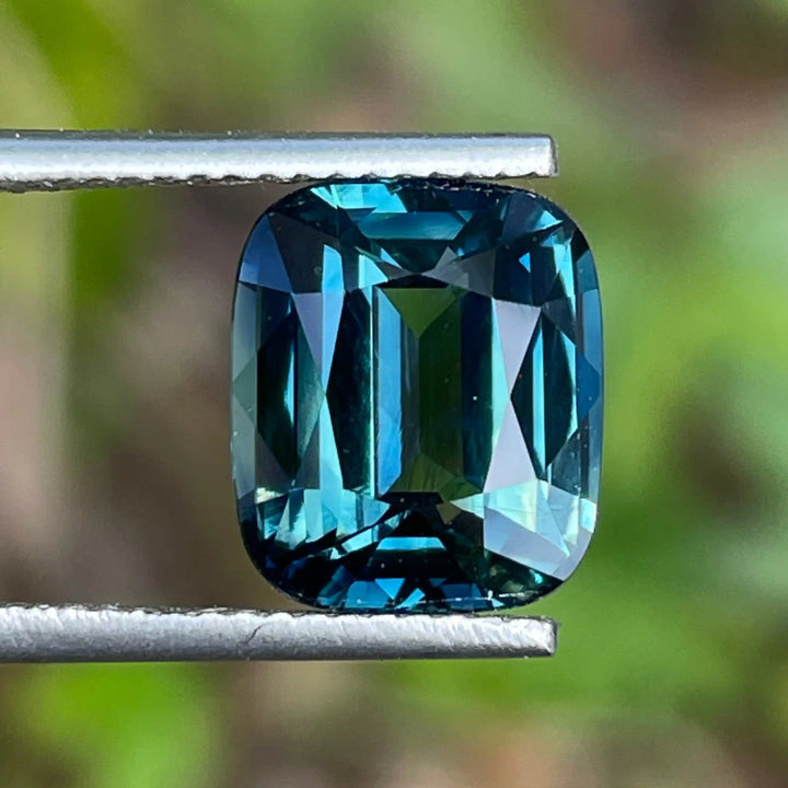 Peacock Sapphire 5.68 CT  GEMSTONES