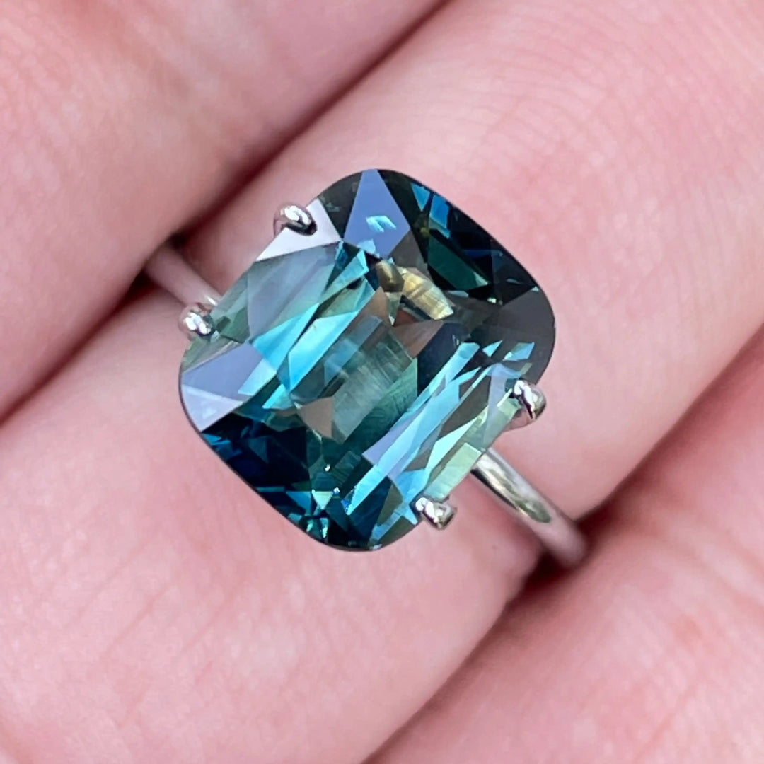 Peacock Sapphire 5.68 CT  GEMSTONES