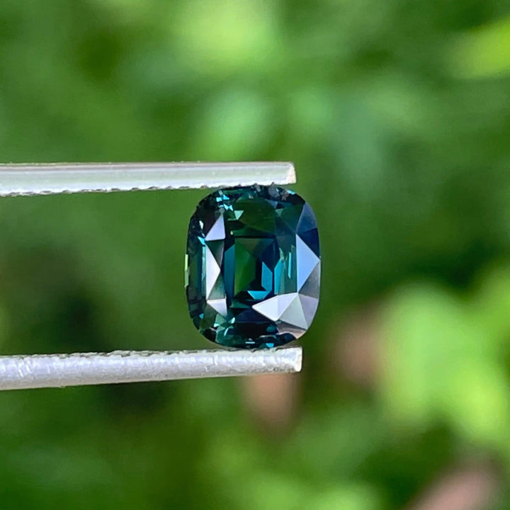 TEAL SAPPHIRE 1.65 Ct  GEMSTONES