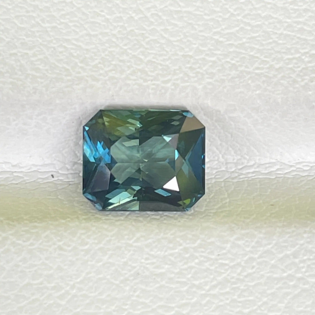 TEAL SAPPHIRE 1.86 CT  GEMSTONES
