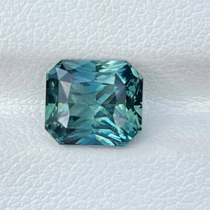 TEAL SAPPHIRE 3.0 CT  GEMSTONES