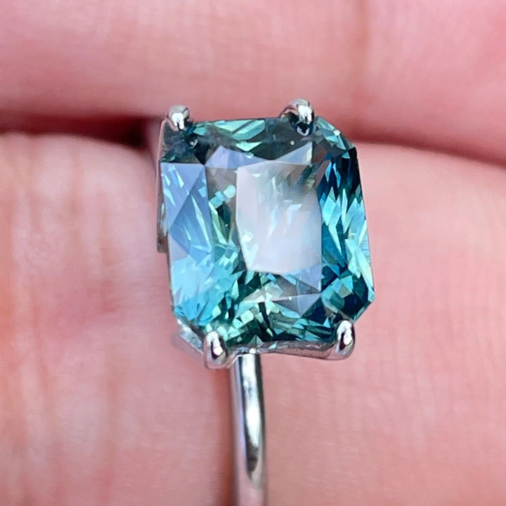 TEAL SAPPHIRE 3.0 CT  GEMSTONES