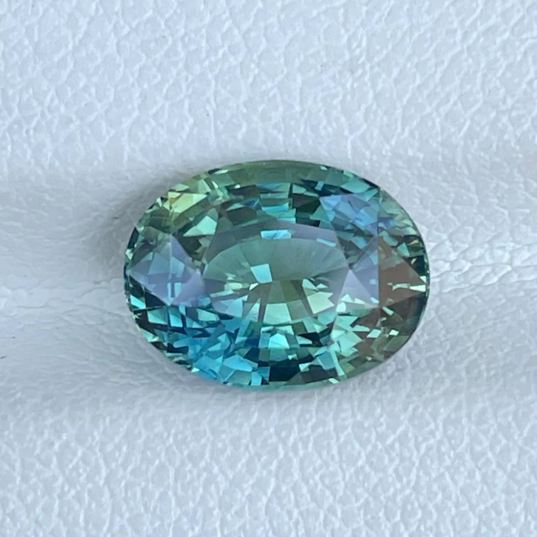 TEAL SAPPHIRE 3.65 CT 3.65 Ct / Blue l Green / Natural Corundum Sapphire GEMSTONES