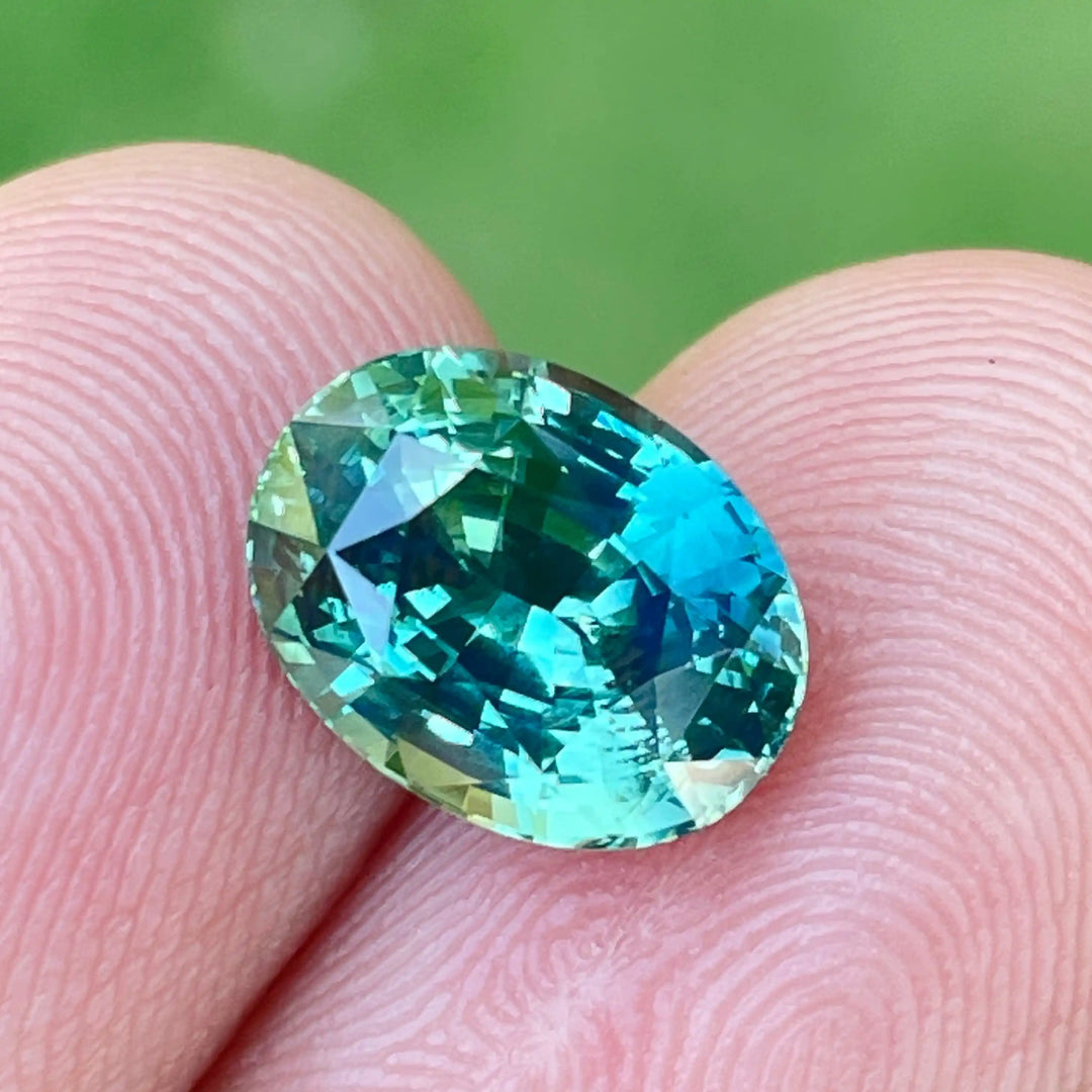 TEAL SAPPHIRE 3.65 CT  GEMSTONES