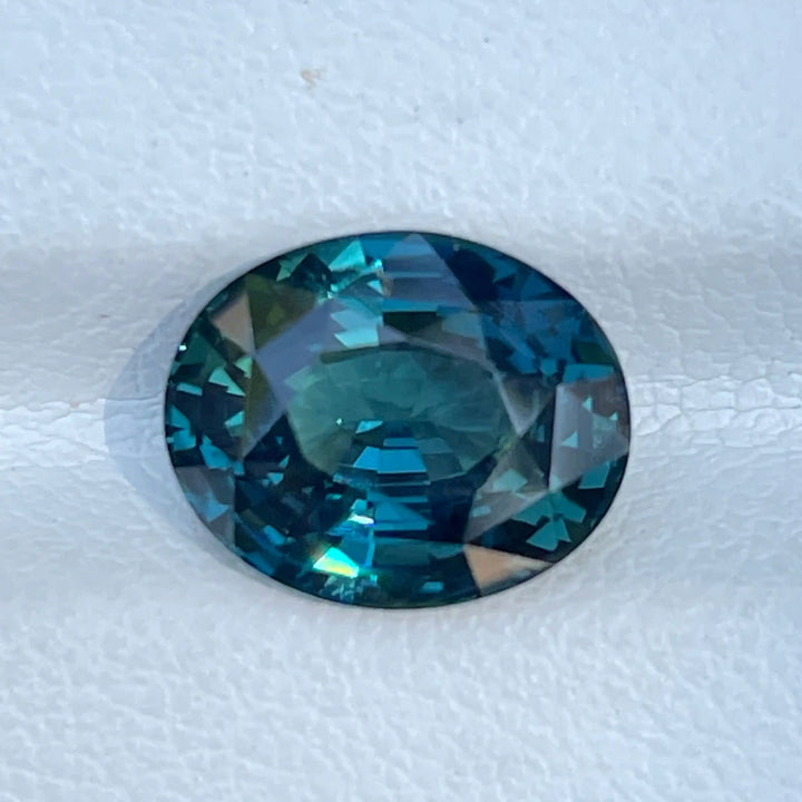 TEAL SAPPHIRE 4.10 CT 4.10 Ct / Blue l Green / Natural Corundum Sapphire GEMSTONES