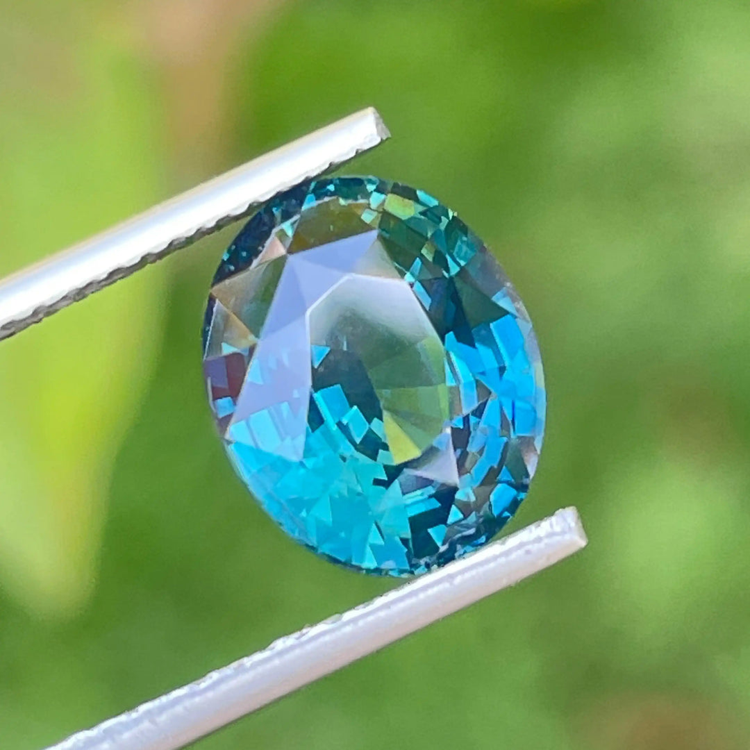 TEAL SAPPHIRE 4.10 CT  GEMSTONES
