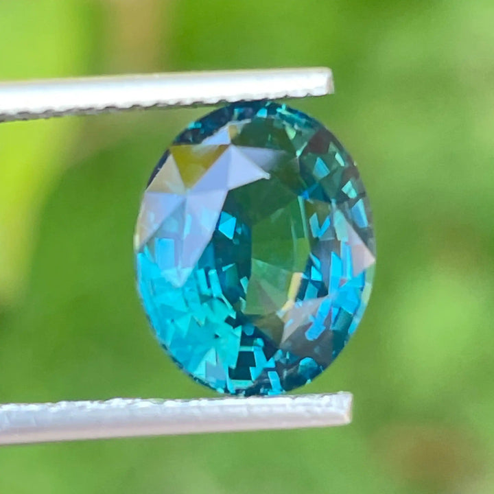 TEAL SAPPHIRE 4.10 CT  GEMSTONES