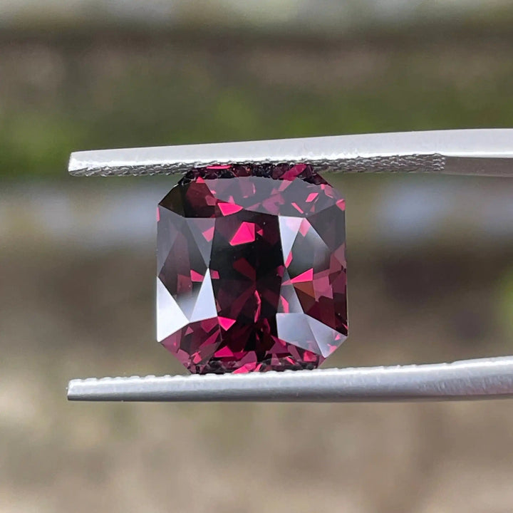 Tanzanian Spinel  7.10 Cts 7.10 Ct / Purple / Natural Spinel GEMSTONES