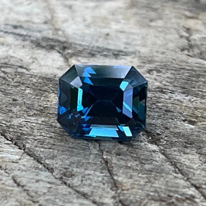 Teal Sapphire  1.05 Ct  GEMSTONES