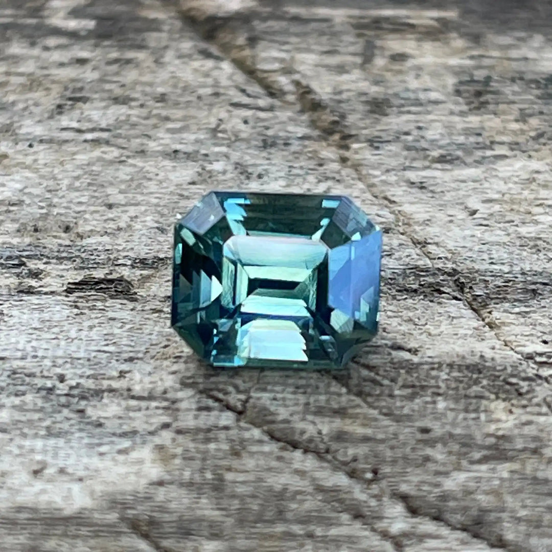 Teal Sapphire  1.05 Ct  GEMSTONES