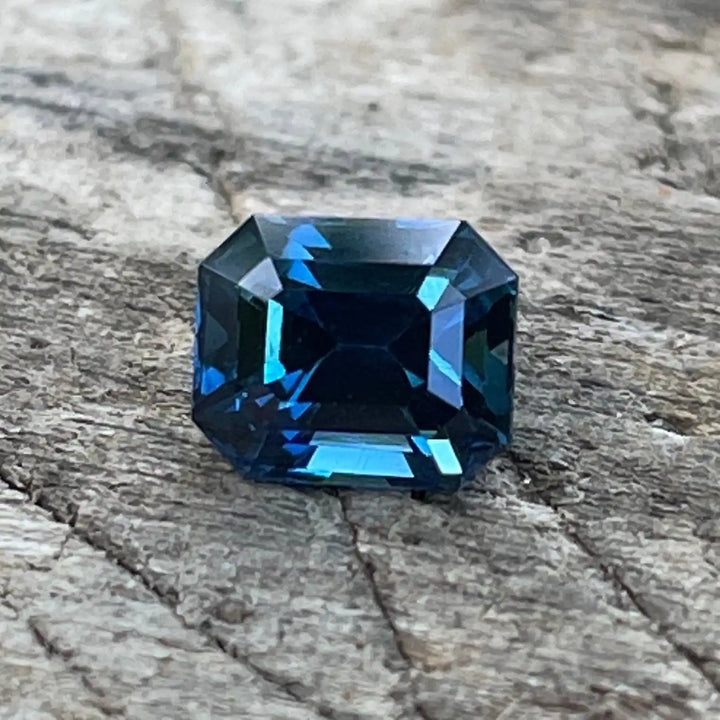 Teal Sapphire  1.05 Ct  GEMSTONES