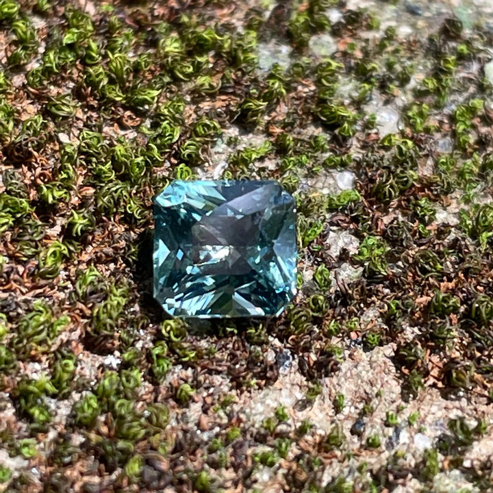 Teal Sapphire  1.10 Ct  GEMSTONES