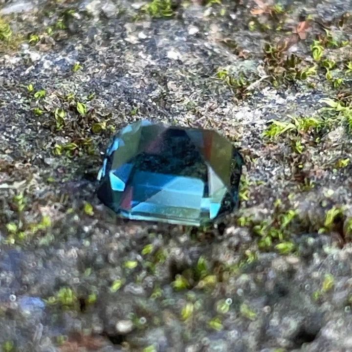 Teal Sapphire  1.12 Ct  GEMSTONES
