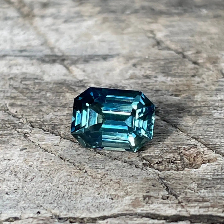 Teal Sapphire  1.24Ct  GEMSTONES