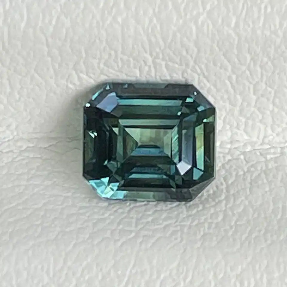 Teal Sapphire  1.26 Ct 1.26 Ct / Blue l Green / Natural Corundum Sapphire GEMSTONES