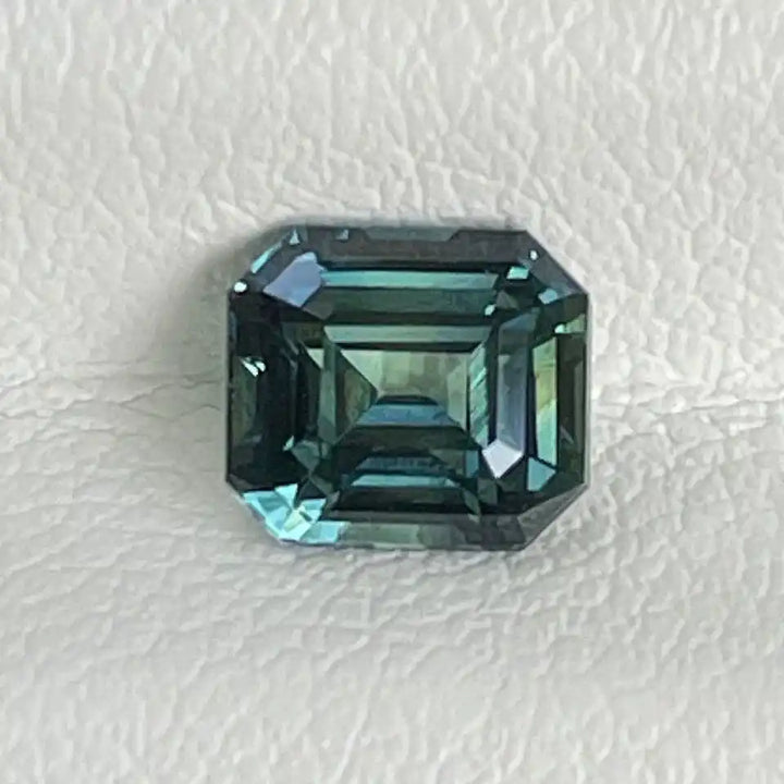 Teal Sapphire  1.26 Ct 1.26 Ct / Blue l Green / Natural Corundum Sapphire GEMSTONES