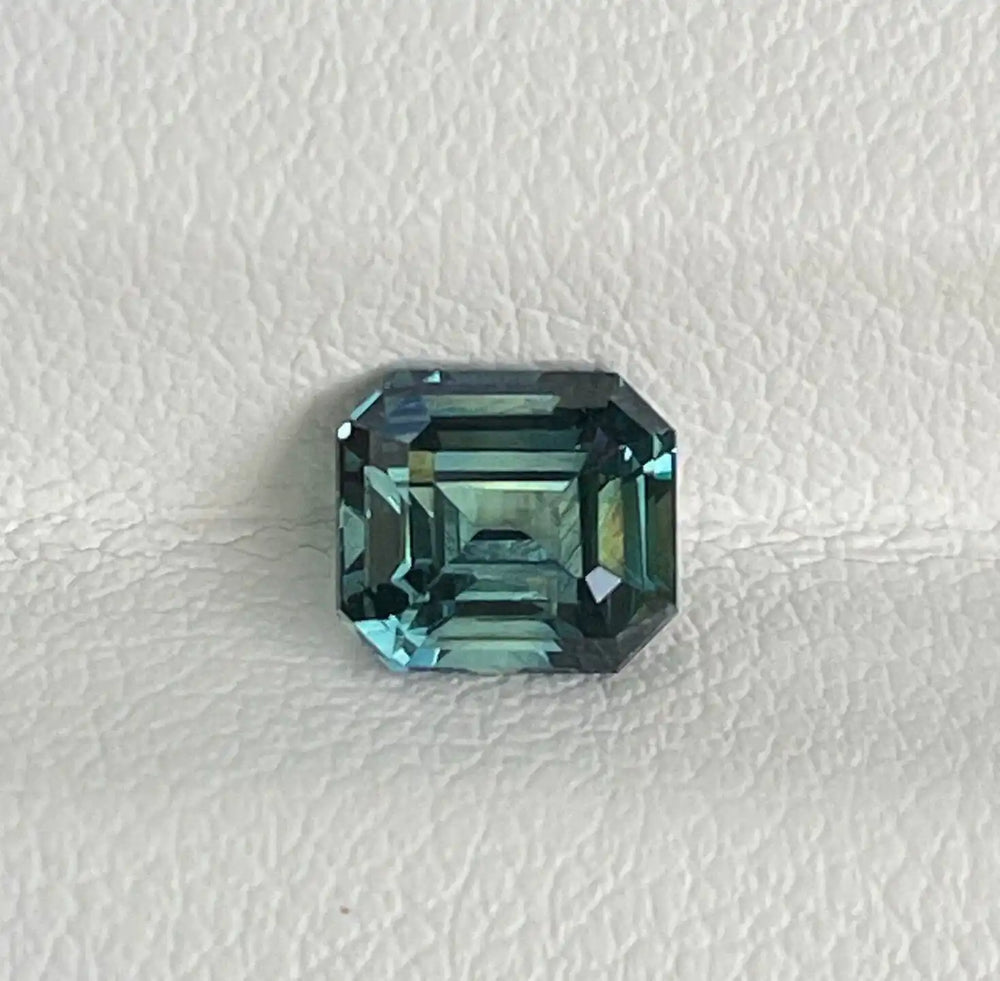Teal Sapphire  1.26 Ct  GEMSTONES