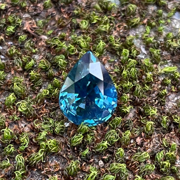 Teal Sapphire 1.35 Ct  GEMSTONES