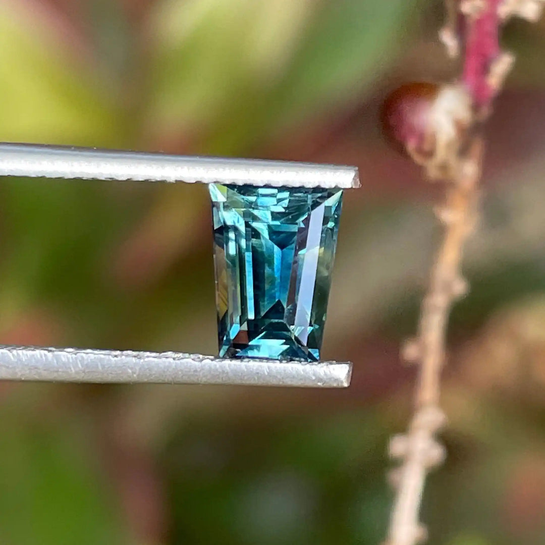 Teal Sapphire  1.45 Ct  GEMSTONES