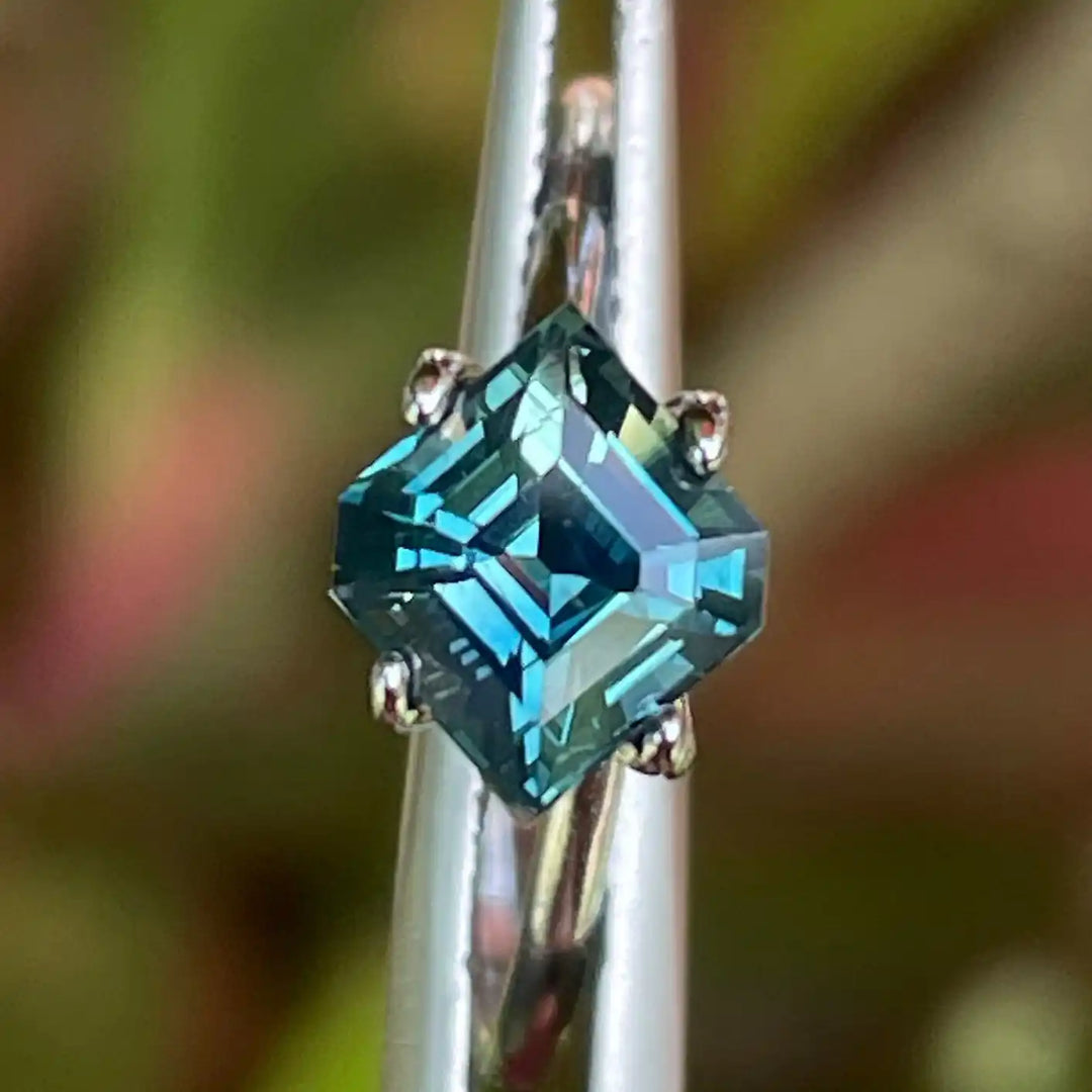 Teal Sapphire  1.53 Ct  GEMSTONES