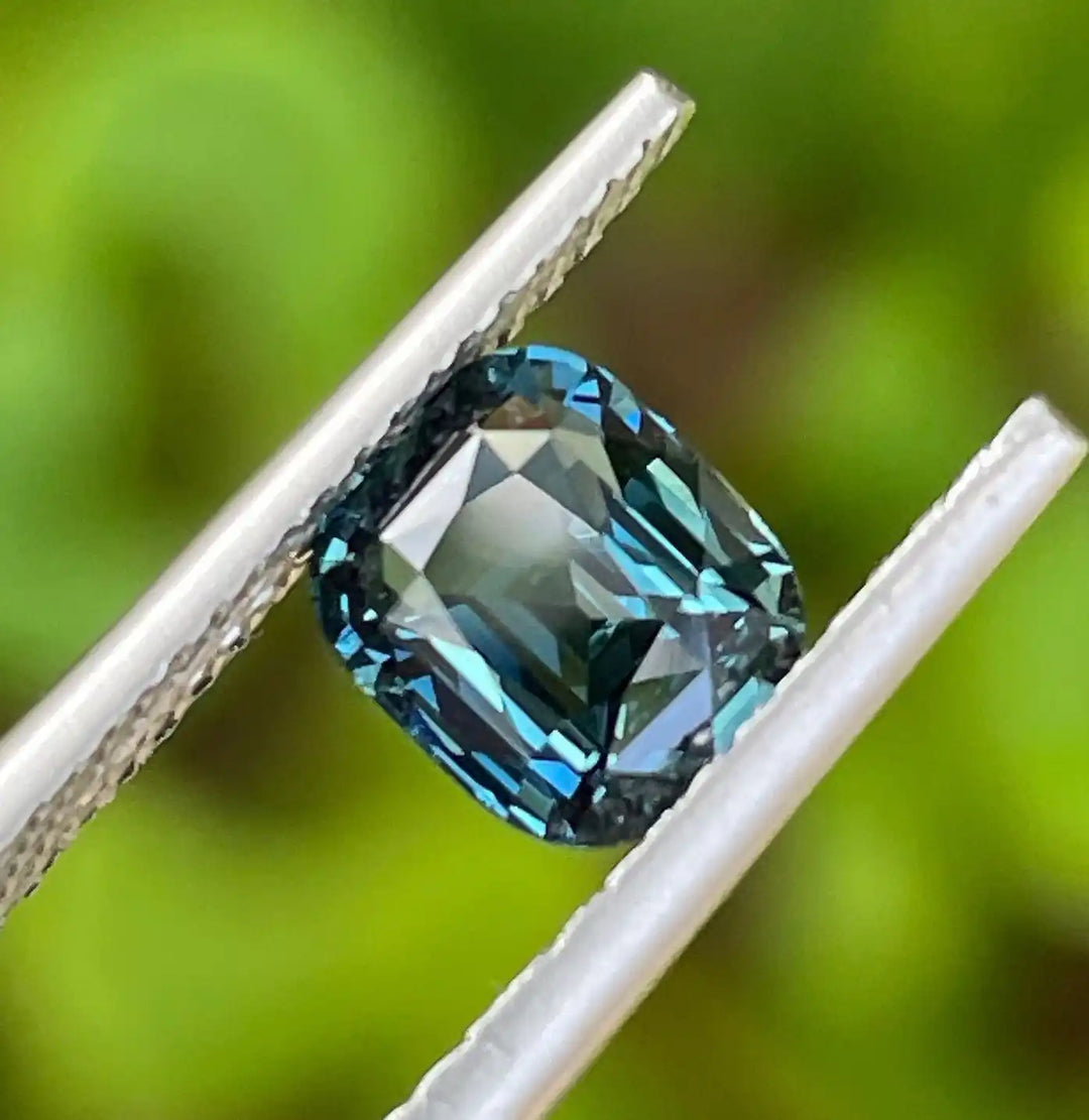 Teal Sapphire  1.54 Ct  GEMSTONES